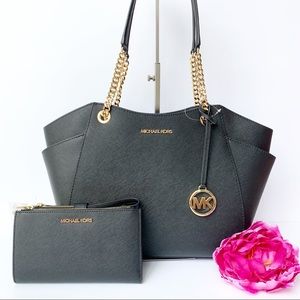 🔥SALE🔥Michael Kors Jet Set Chain Tote Wallet Set